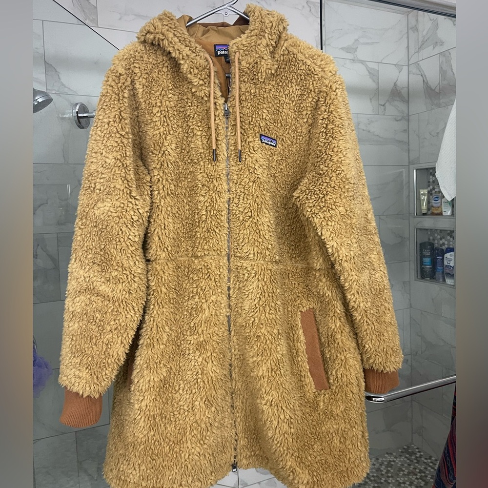 Patagonia Tan Fleece Coat